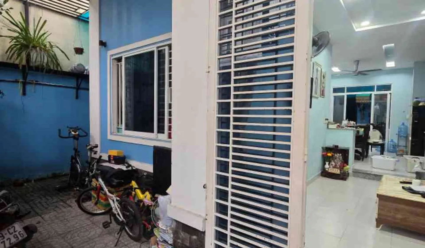 Cơ hội sở hữu nhà riêng hẻm xe hơi Ngang hơn 8m - 3PN rộng rãi tại Quận 7, giá hấp dẫn... Bán nhà riêng tại Phú Thuận, Hồ Chí Minh 01