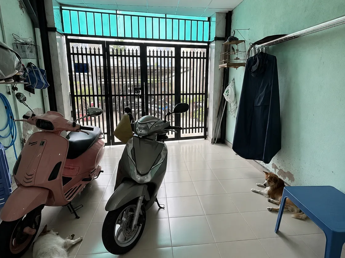 HIỆP BÌNH - Quốc lộ 13 - hẻm ô tô đỗ cửa... Bán nhà riêng tại Hiệp Bình, Hồ Chí Minh 01