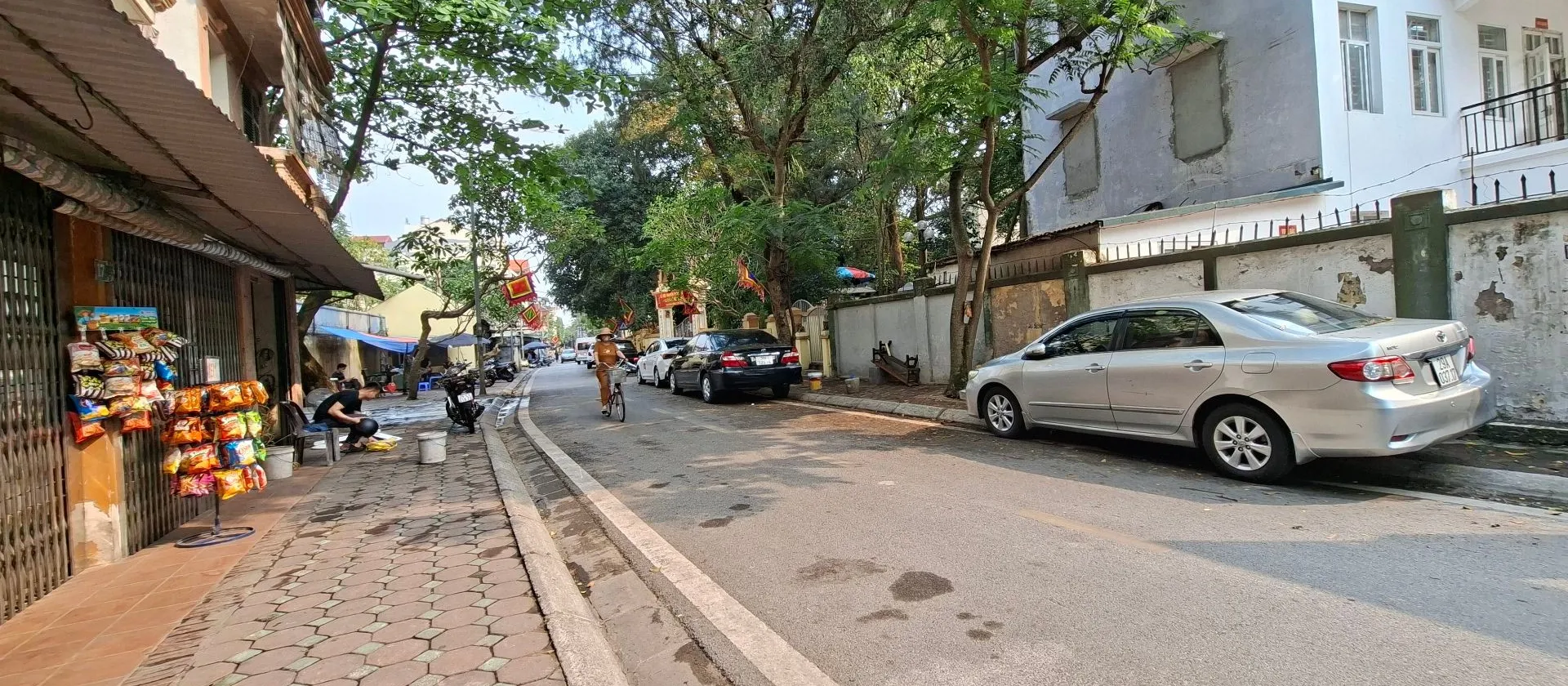 Bán nhà 7 tầng gần phố Nguyễn Văn Cừ, sân vườn rộng, sát ô tô... Bán nhà riêng tại Bồ Đề, Hà Nội 01