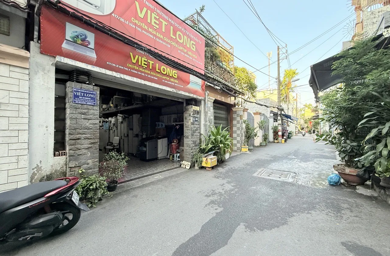 🏢LÊ VĂN THỌ – HẺM NHỰA KINH DOANH – 130M² – 4 TẦNG – Ô TÔ NGỦ TRONG NHÀ
📐 5,1 × 25,5m – 5PN, 4WC... Bán nhà riêng tại Hạnh Thông, Hồ Chí Minh 01