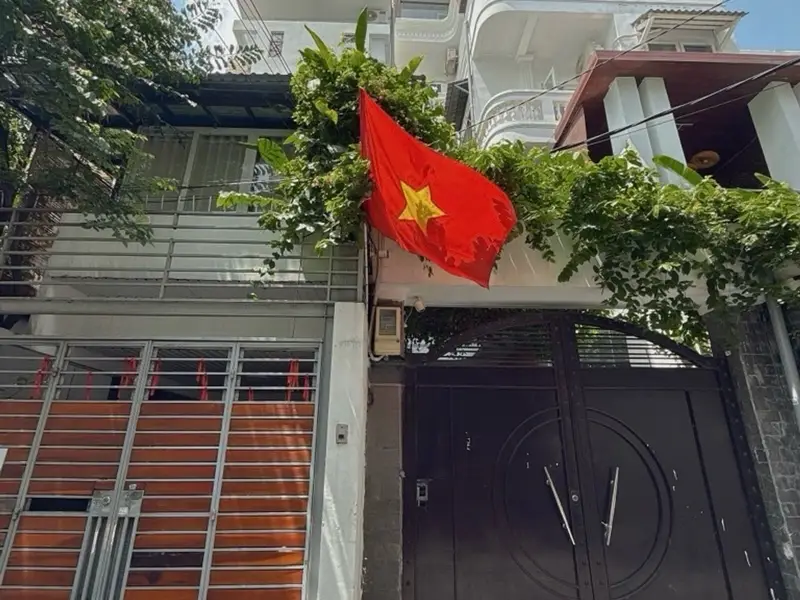 Bán nhà riêng khu vực Hồ Văn Huê, nhà rộng rãi 7 phòng ngủ, giá hấp dẫn... Bán nhà riêng tại Đức Nhuận, Hồ Chí Minh 01