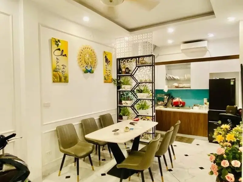 Nhà ngõ thông, tuyệt đẹp, tặng full nội thất, kinh doanh nhỏ cực kỳ hợp lý... Bán nhà riêng tại Văn Miếu - Quốc Tử Giám, Hà Nội 01