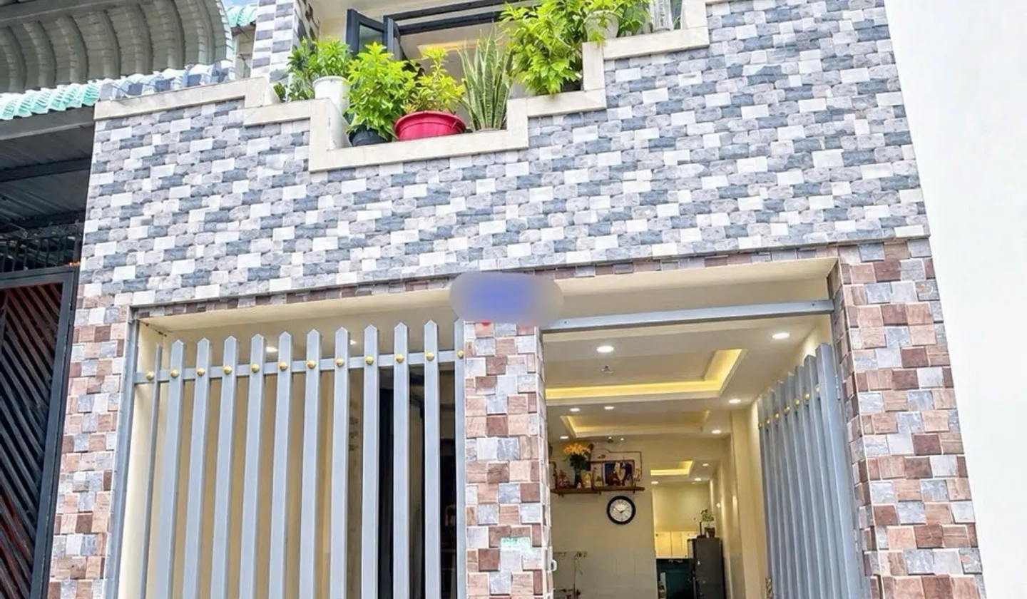 Cách 3 căn ra MT Tỉnh Lộ 10 nhà 40m chính chủ xây chắc chắn kiên cố,3 lầu... Bán nhà riêng tại Bình Trị Đông, Hồ Chí Minh 01