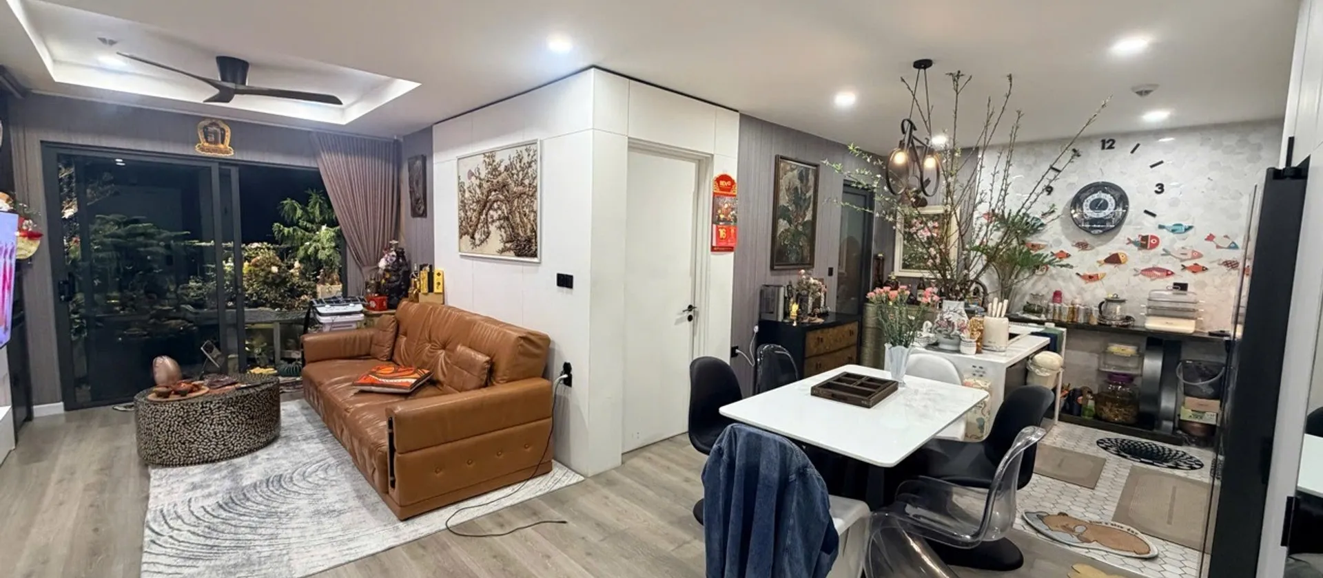SIÊU PHẨM 2PN KOSMO TÂY HỒ – FULL NỘI THẤT NHẬP KHẨU – BAN CÔNG DÀI HIẾM CÓ ✨
💰 GIÁ: 11,98 TỶ
📍 T... Bán căn hộ chung cư tại Xuân Đỉnh, Hà Nội 01