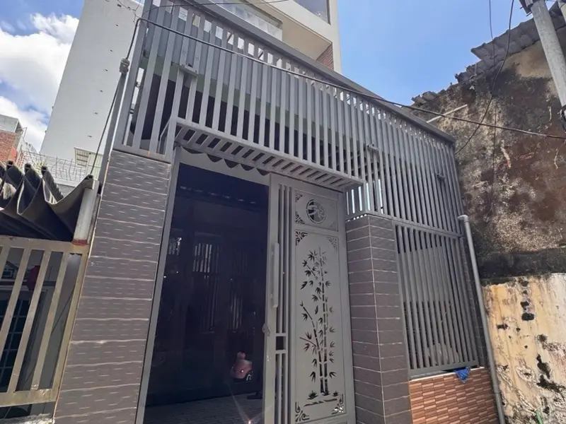 Bán nhà riêng 3 tầng gần biển Mỹ Khê, diện tích 74.9 m2, thương lượng... Bán nhà riêng tại An Hải, Đà Nẵng 01