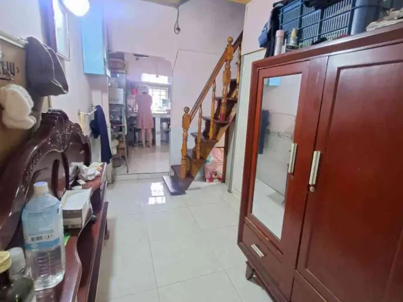 Bán nhà đường Nguyễn Văn Linh, phường Tân Thuận, Quận 7, chỉ 4.15 tỷ... Bán nhà riêng tại Tân Thuận, Hồ Chí Minh 01