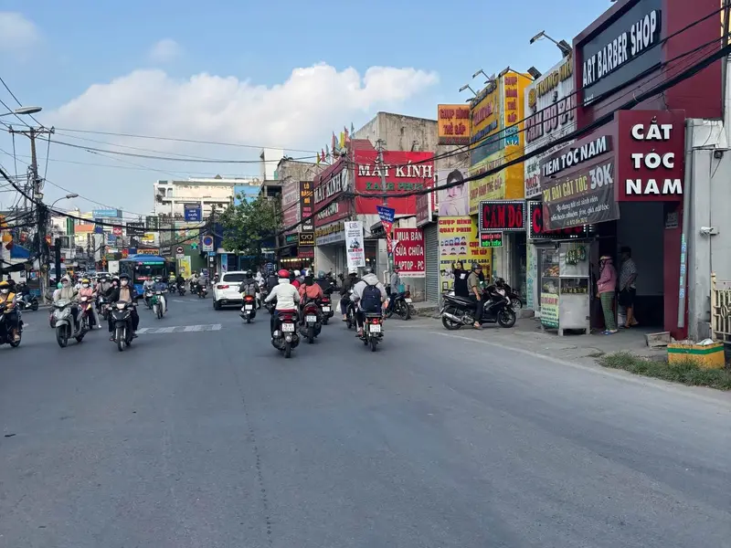 NHÀ Ở KẾT HỢP KINH DOANH – SẴN DÒNG TIỀN, CẠNH LÃ XUÂN OAI DỰ KIẾN MỞ RỘNG 30M... Bán nhà riêng tại Tăng Nhơn Phú, Hồ Chí Minh 01