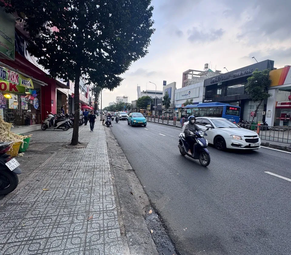Mặt tiền Quang Trung, phường Thông Tây Hội, HCM. Diện tích: 5 x 38m. CN: 187.5m². Giá: 24 tỷ... Bán nhà mặt phố tại Thông Tây Hội, Hồ Chí Minh 01