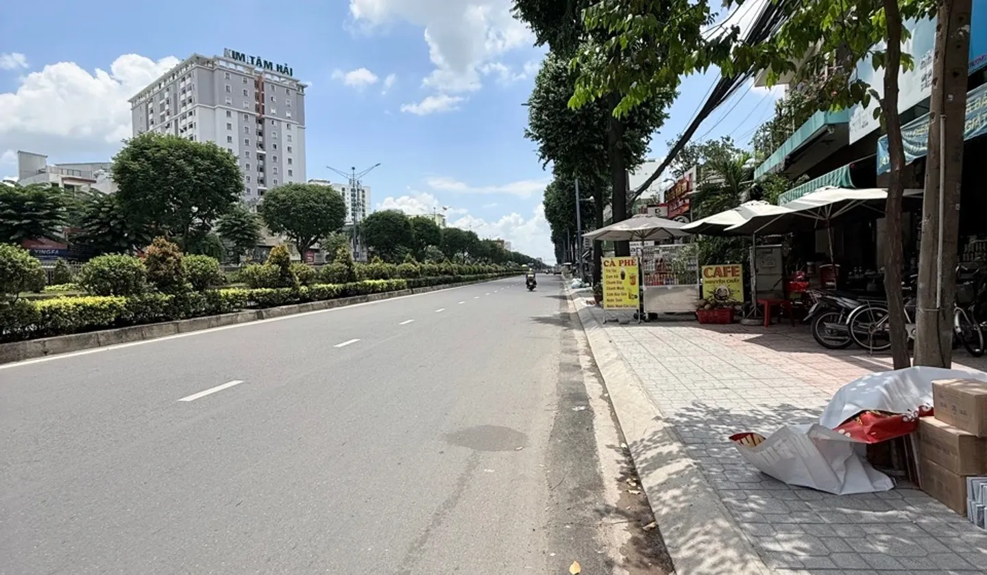 Bán nhà mặt phố tại phường Đông Hưng Thuận, Trường Chinh, mặt tiền 9,2m, 3 tầng, giá 18 tỷ... Bán nhà mặt phố tại Đông Hưng Thuận, Hồ Chí Minh 01