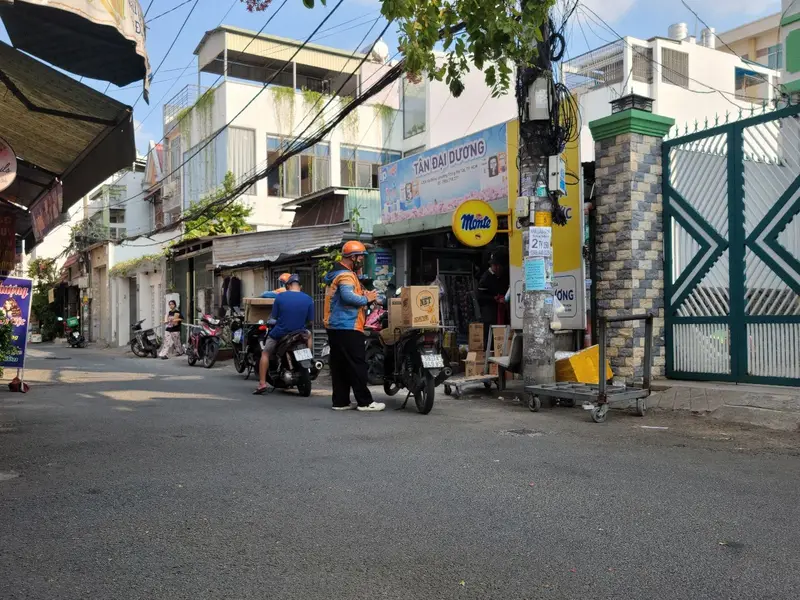 Bán nhà riêng 3 tầng Trung Mỹ Tây, Q12(Đối diện Chợ Trung Chánh ) , lô góc mặt tiền 4.5m.... Bán nhà riêng tại Trung Mỹ Tây, Hồ Chí Minh 01
