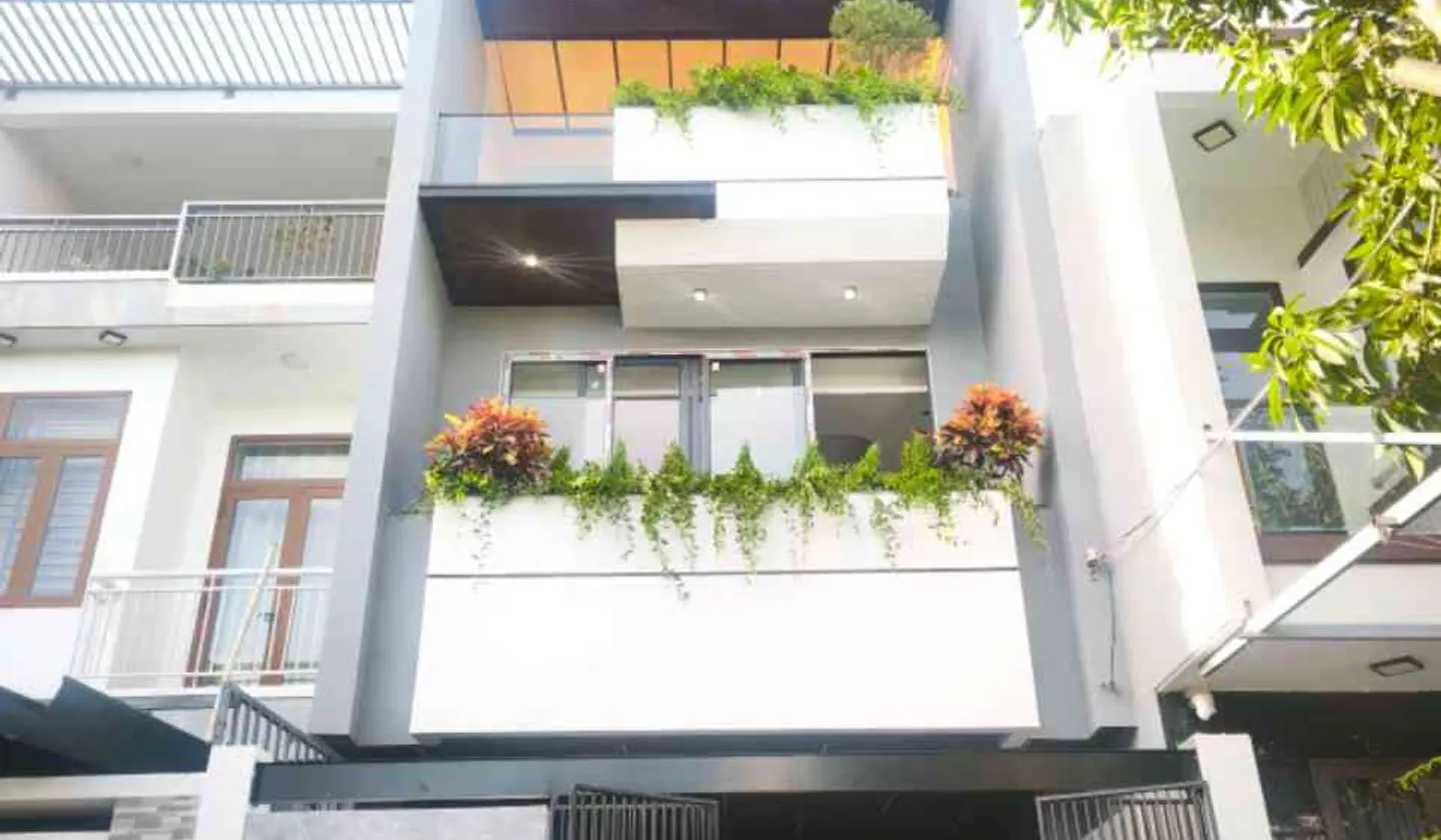 Nhà phố 3 tầng full nội thất đường rộng Hoà Xuân đẳng cấp... Bán nhà mặt phố tại Hòa Xuân, Đà Nẵng 01