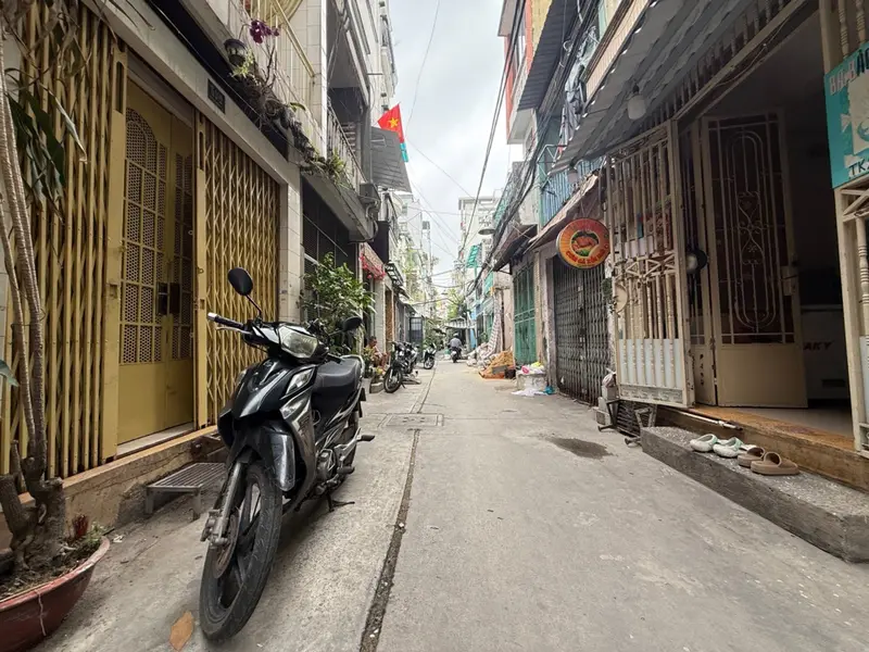 👉QUẬN 1- Nguyễn Cảnh Chân
phường Cầu Ông Lãnh $6.8 TL
👉DT: 30 M(3×10)
👉 Hẻm ô tô đỗ cửa, thông t... Bán nhà riêng tại Cầu Ông Lãnh, Hồ Chí Minh 01