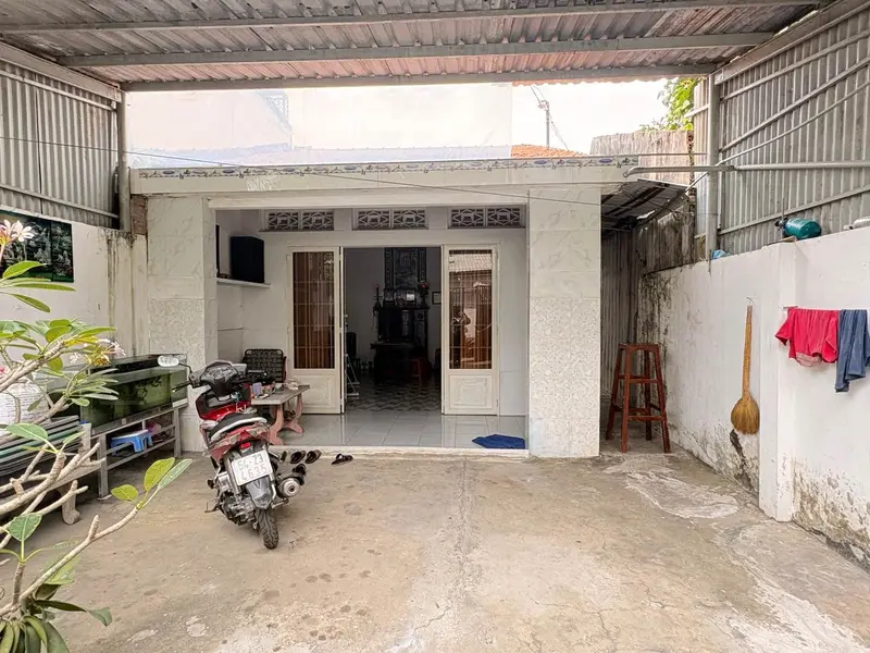 🔥 243M² FULL THỔ CƯ – XE HƠI TỚI CỬA – TRUNG MỸ TÂY 🏡 NHÀ CẤP 4 –NGANG 5,53M, NỞ HẬU - 13 TỶ... Bán nhà riêng tại Bà Điểm, Hồ Chí Minh 01