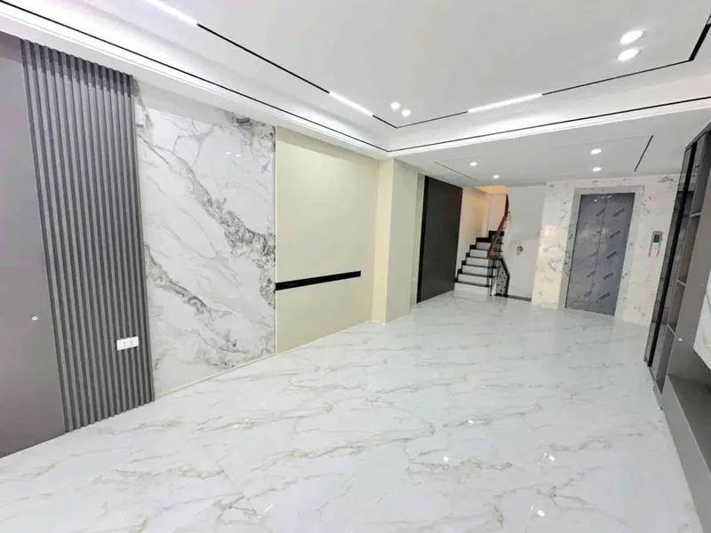 💥 16 TỶ – NHÀ 7 TẦNG THANG MÁY GẦN HỒ ĐỀN LỪ
📍 Phân lô – ô tô tránh – gara – kinh doanh
46M²... Bán nhà riêng tại Hoàng Mai, Hà Nội 01