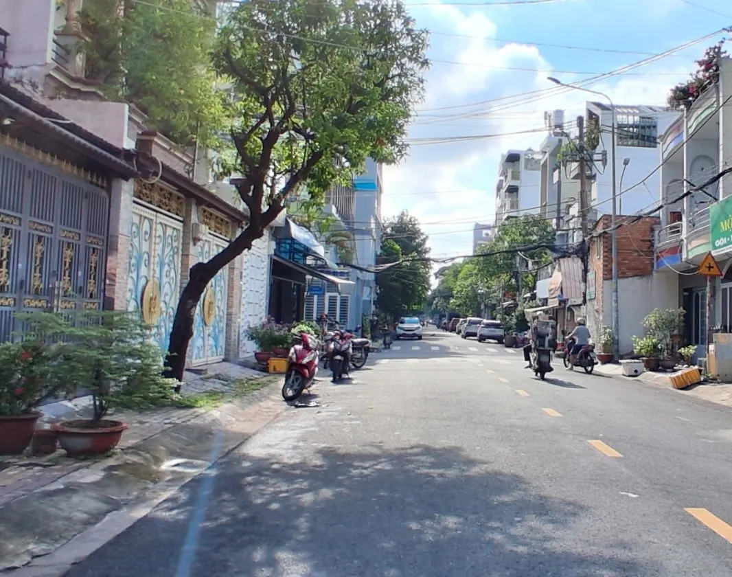 Bán nhà Trần Thủ Độ – gần Nguyễn Sơn – 5 tầng BTCT – 6,95 tỷ... Bán nhà mặt phố tại Phú Thạnh, Hồ Chí Minh 01