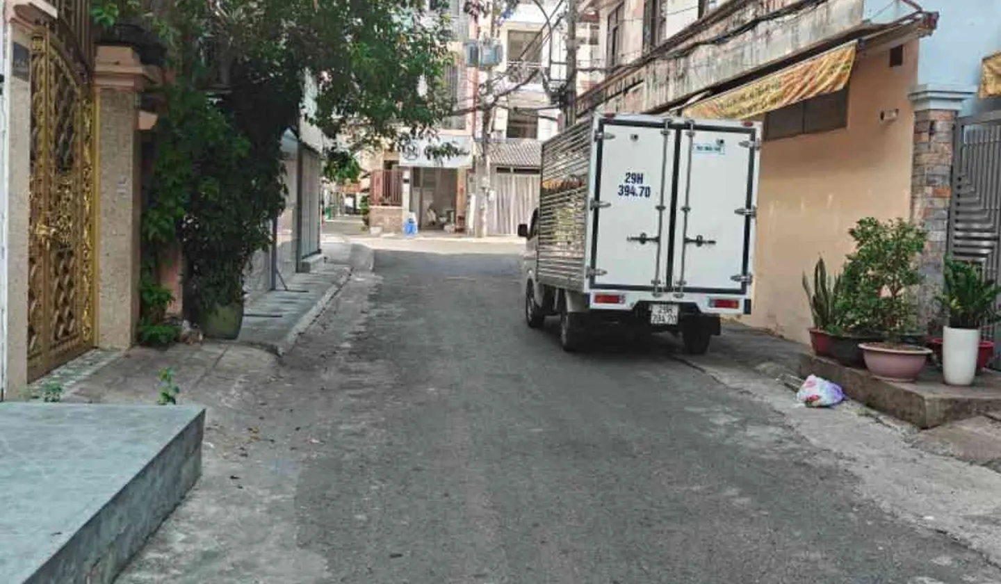Bán nhà mặt phố 2 tầng Quận 6 diện tích 62m2 giá 7.9 tỷ... Bán nhà mặt phố tại Bình Phú, Hồ Chí Minh 01