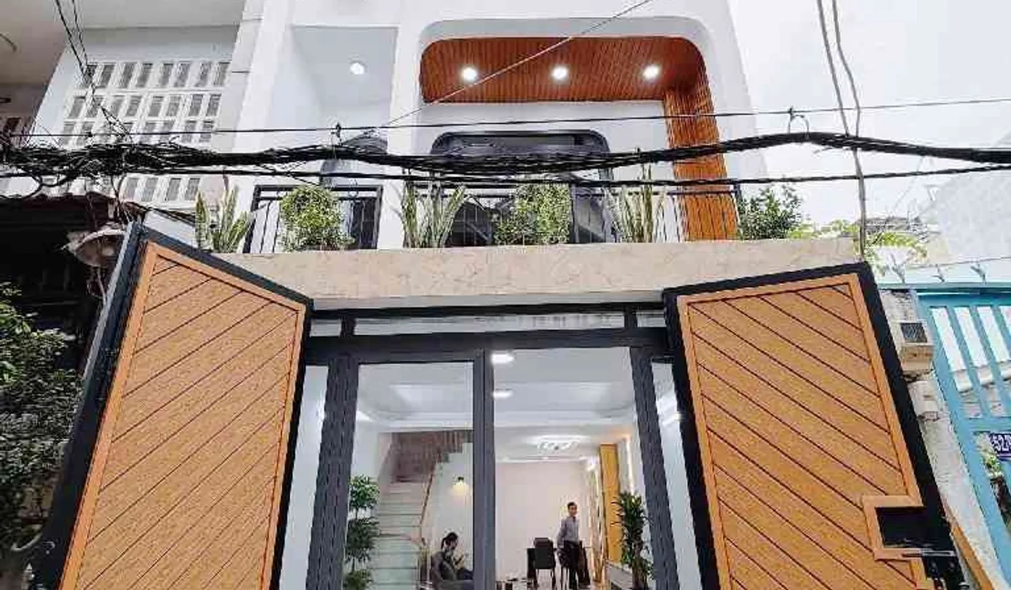 Nhà 4PN sang trọng giữa lòng Phường Tân Thuận, Quận 7... Bán nhà riêng tại Tân Thuận, Hồ Chí Minh 01