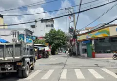 Nhà 2 tầng tiện nghi gần Đại học Công Nghiệp - xe hơi đỗ cổng... Bán nhà riêng tại Hạnh Thông, Hồ Chí Minh 05