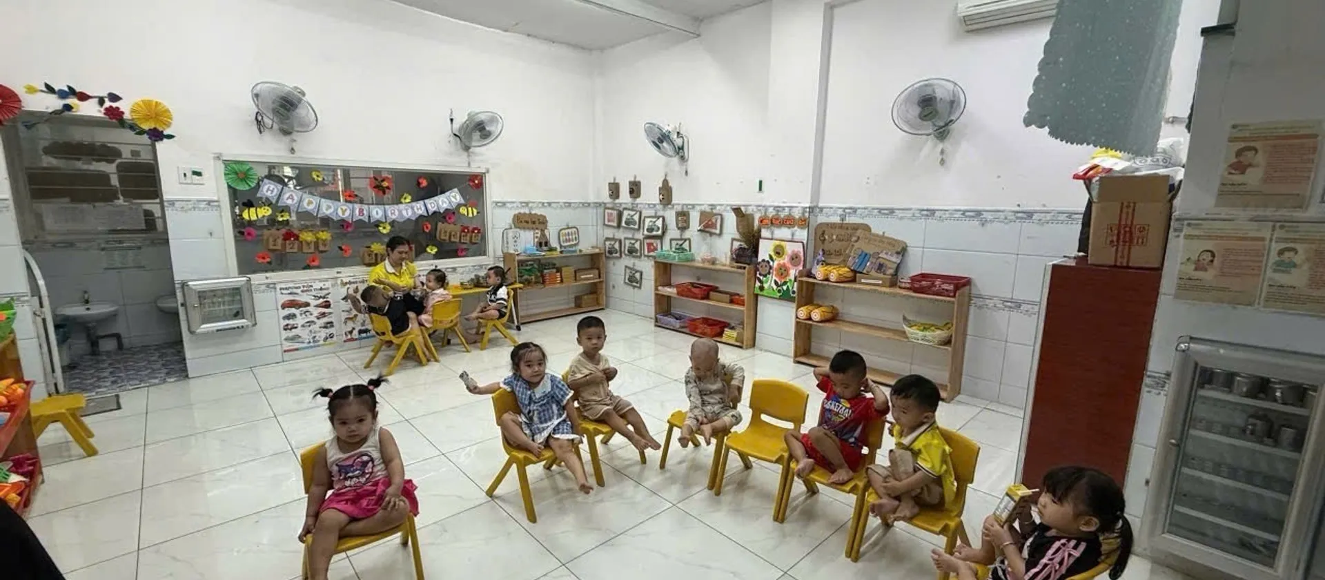 Bán nhà riêng 2 tầng hướng Nam tại Đông Thạnh, Hóc Môn, diện tích 250.7m², pháp lý rõ ràng... Bán nhà riêng tại Đông Thạnh, Hồ Chí Minh 01