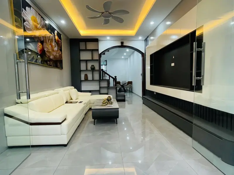 BÁN GẤP NHÀ RIÊNG 1 NHÀ RA MẶT PHỐ LA THÀNH, NGAY GẦN VIỆN NHI TRUNG ƯƠNG... Bán nhà riêng tại Láng, Hà Nội 01