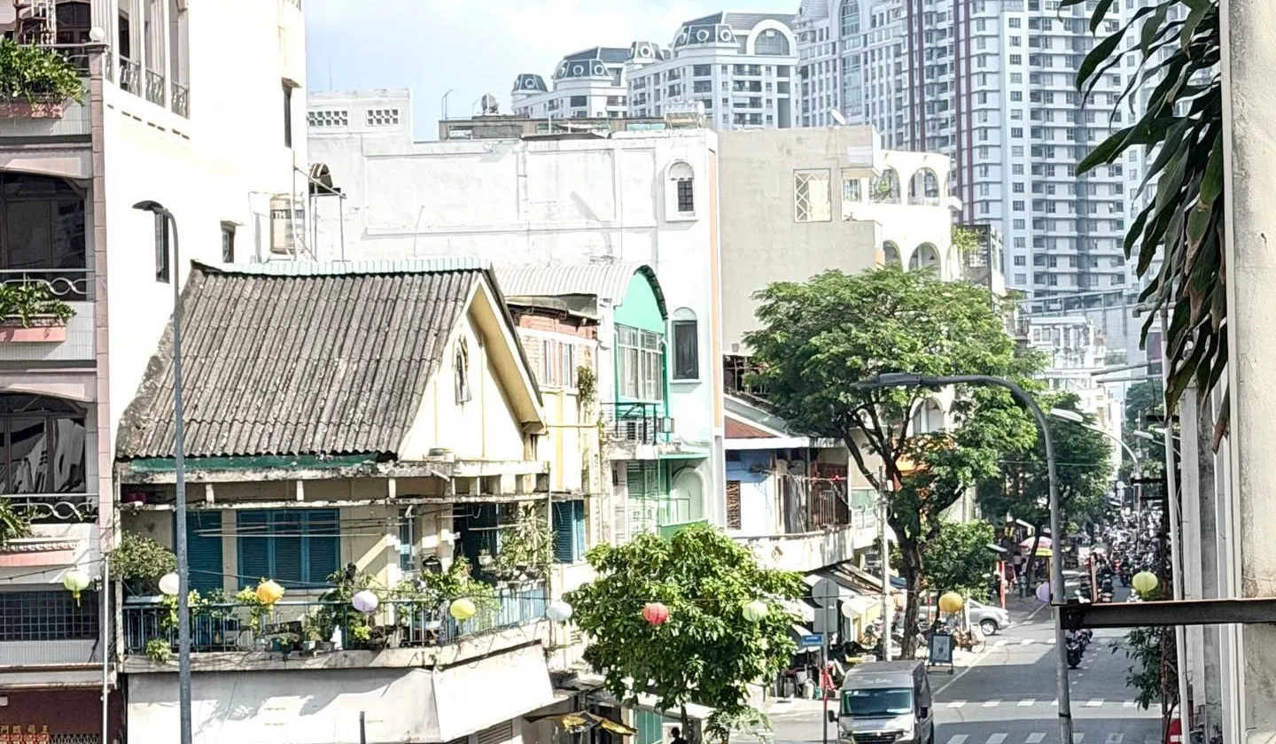 Nhà Mặt Phố Quận 5 - Chủ Nhà Kinh Doanh Đỉnh, Vỉa Hè Rộng... Bán nhà mặt phố tại Chợ Lớn, Hồ Chí Minh 01