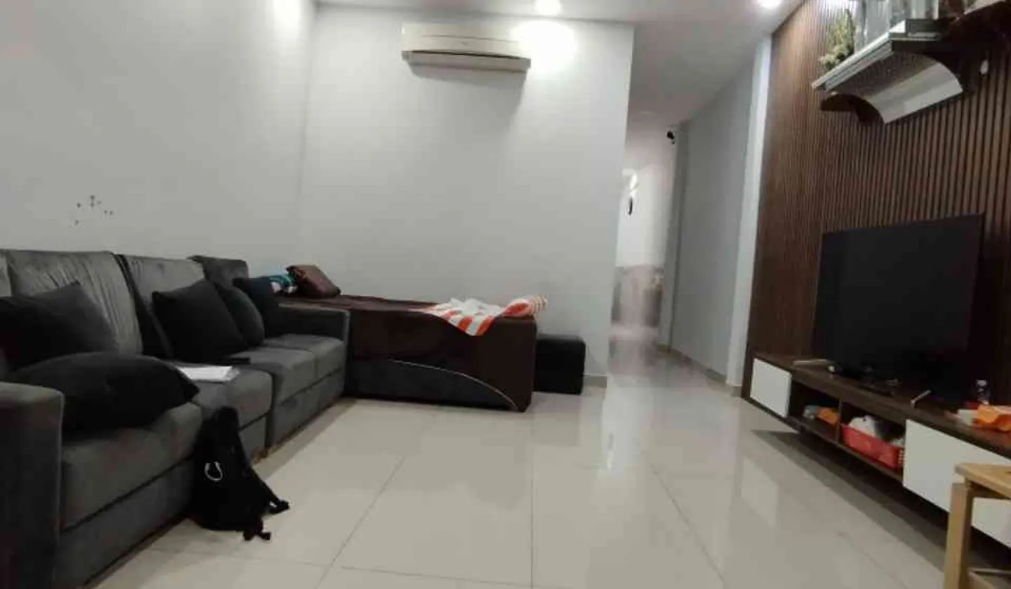 Bán nhà 2 tầng rộng 84m² tại trung tâm Phú Nhuận, gần mặt tiền Huỳnh Văn Bánh... Bán nhà riêng tại Phú Nhuận, Hồ Chí Minh 01