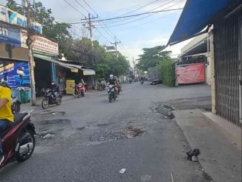 Cơ hội sở hữu nhà trệt lầu ngay gần Tân Thới Nhất 08 giá chỉ 3.15 tỷ... Bán nhà riêng tại Đông Hưng Thuận, Hồ Chí Minh 01