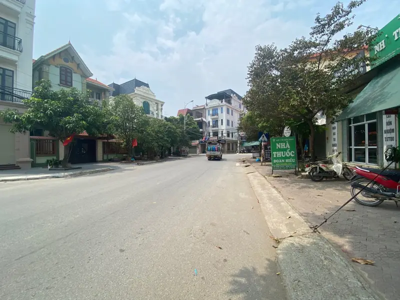 Bán nhà mặt phố tại xã Hòa Long - mặt tiền rộng, vị trí kinh doanh sầm uất... Bán nhà mặt phố tại Kinh Bắc, Bắc Ninh 01