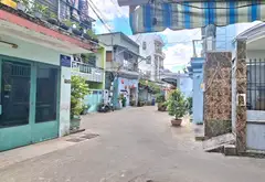 Kề bên Tỉnh lộ 10, nhà 3 tầng 77m2, hẻm xe hơi chỉ 6ty... Bán nhà riêng tại Bình Trị Đông, Hồ Chí Minh 01