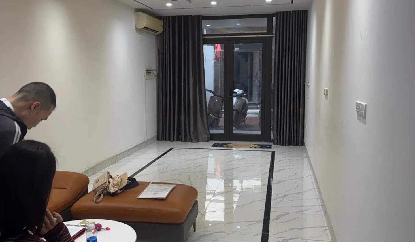 Nhà Trung Tâm Hai Bà Trưng, Ngõ Thông, Ô Tô Vào Nhà... Bán nhà riêng tại Vĩnh Tuy, Hà Nội 01