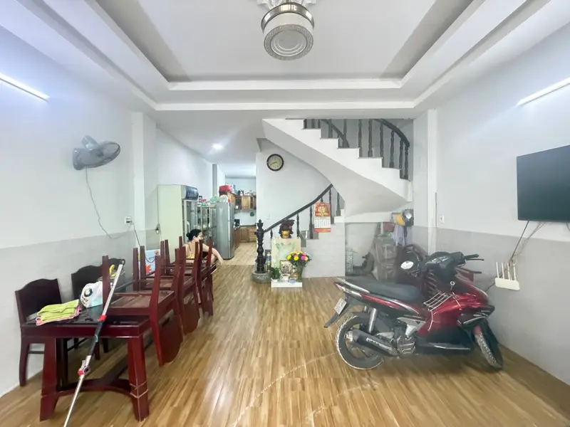 NHÀ 4 TẦNG HẺM XE TẢI - GẦN CHỢ CÂY QUÉO , GẦN LÊ QUANG ĐỊNH - 9.2 TỶ TL... Bán nhà riêng tại Hạnh Thông, Hồ Chí Minh 01
