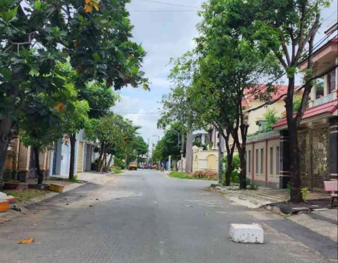 Biệt thự ba tầng mặt tiền rộng tại khu vực Thạnh Xuân, quận 12... Bán biệt thự, liền kề tại Thới An, Hồ Chí Minh 01