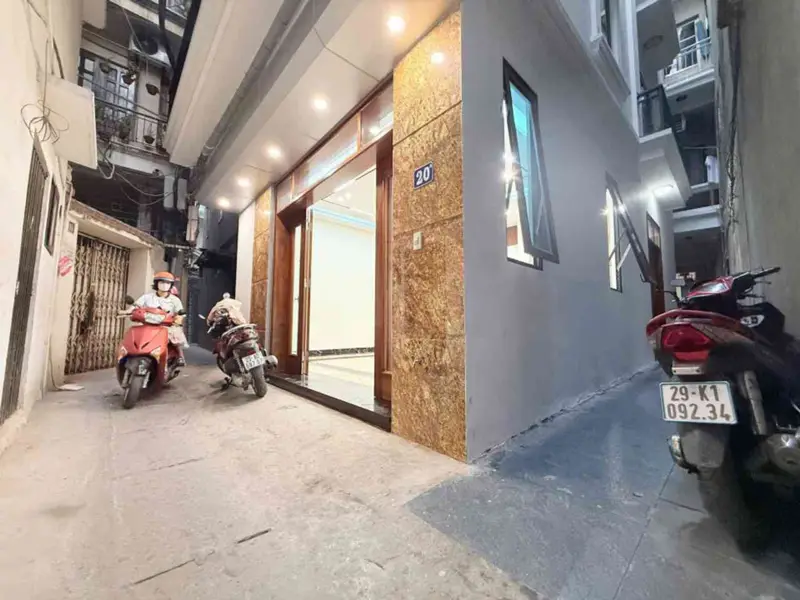 Chủ ngộp Bank cần bán gấp Nhà Lò Đúc - 40M - Lô Góc - Thang Máy - Mới Kính Koong -... Bán nhà riêng tại Hai Bà Trưng, Hà Nội 01