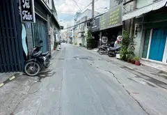 📐 Ngang 6m x 42m – 237.3m² đất, công nhận trên sổ.
🏠 2 tầng BTCT – hoàn công chuẩn chỉnh, chính... Bán nhà riêng tại Bình Trưng, Hồ Chí Minh 01