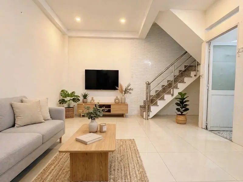 GẦN CHỢ 200 XÓM CHIẾU - 8 PHÒNG CHO THUÊ - DÒNG TIỀN 250TR/NĂM - CHỈ 4 TỶ HƠN... Bán nhà riêng tại Khánh Hội, Hồ Chí Minh 01