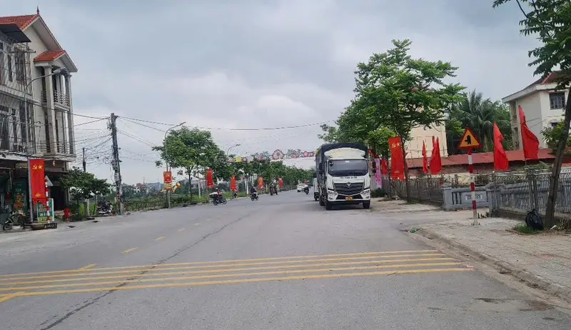 Nhà mặt phố Đông Phù -5 tầng -thang máy -13tỷ... Bán nhà mặt phố tại Tiên Du, Bắc Ninh 01