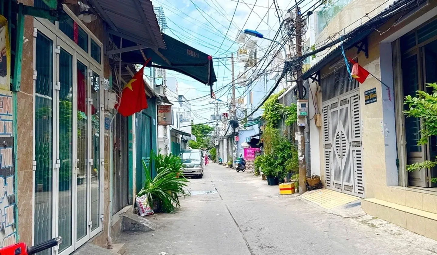 Bán nhà mới 3 tầng 3 phòng ngủ tại Bình Trị Đông, TP.HCM... Bán nhà riêng tại Bình Trị Đông, Hồ Chí Minh 01