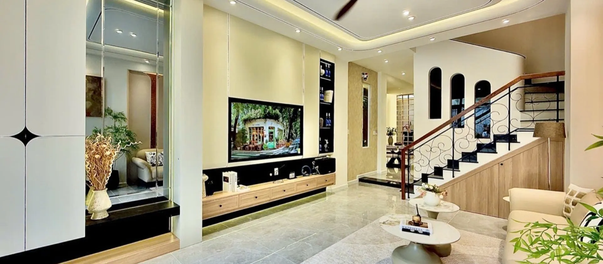 Nhà riêng 4 tầng sang trọng với sân thượng rộng tại quận trung tâm... Bán nhà riêng tại Bình Lợi Trung, Hồ Chí Minh 01