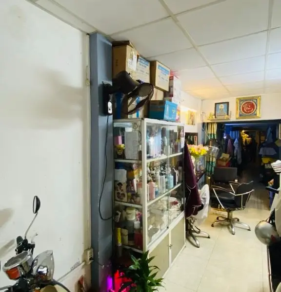 Bán nhà mặt phố 2 tầng, diện tích gần 100m2 tại Phú Nhuận, giá 12 tỷ... Bán nhà mặt phố tại Phú Nhuận, Hồ Chí Minh 01