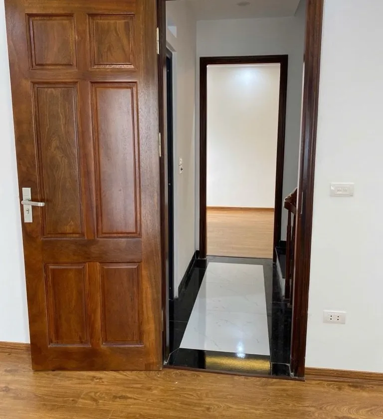 Bán nhà riêng 5 tầng tại Liên Ninh với vị trí đón đầu dự án ga cao tốc Ngọc Hồi... Bán nhà riêng tại Nam Phù, Hà Nội 01