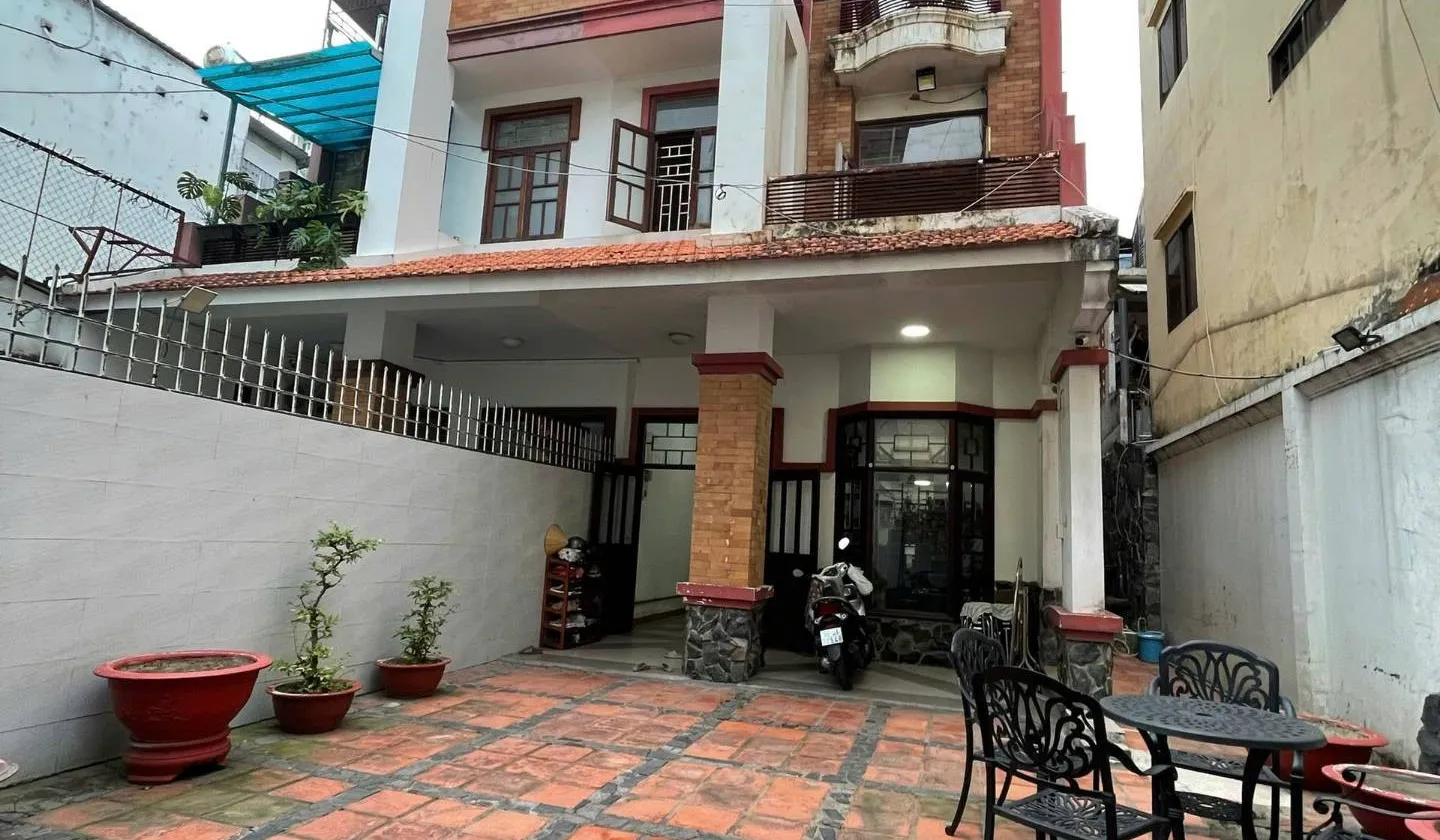 Biệt thự trung tâm Quận 10 giá hời, đón nắng từng ngày... Bán nhà riêng tại Hòa Hưng, Hồ Chí Minh 01