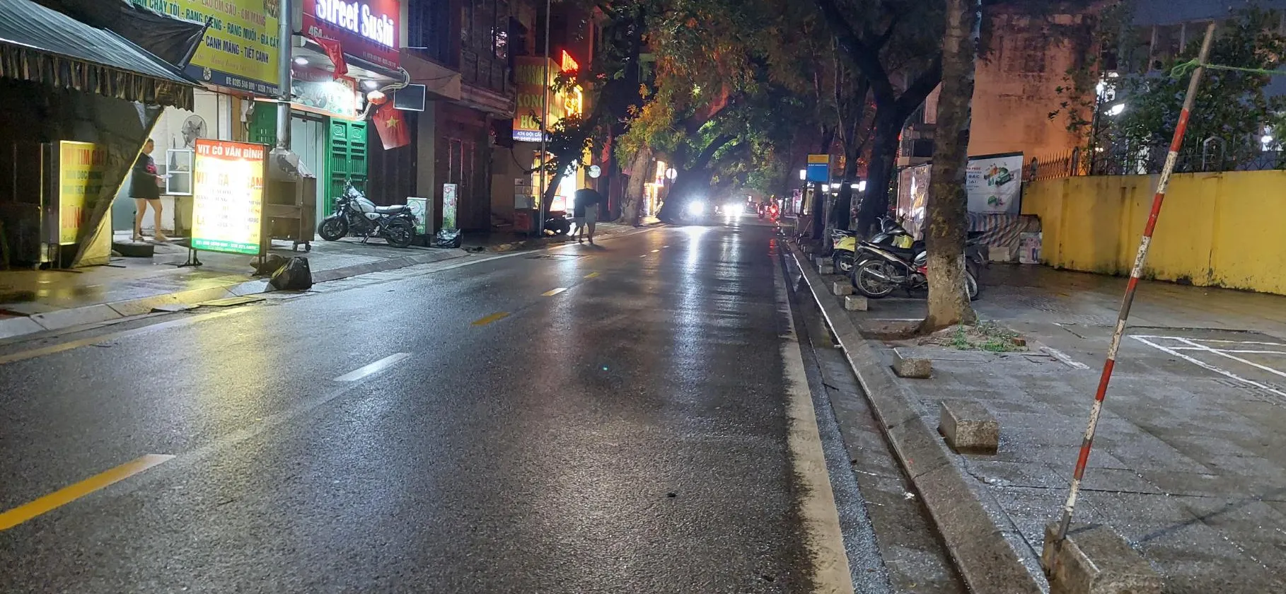Nhà mặt phố đỉnh cao tại Ba Đình với mặt tiền 30m đẳng cấp... Bán nhà mặt phố tại Ngọc Hà, Hà Nội 01