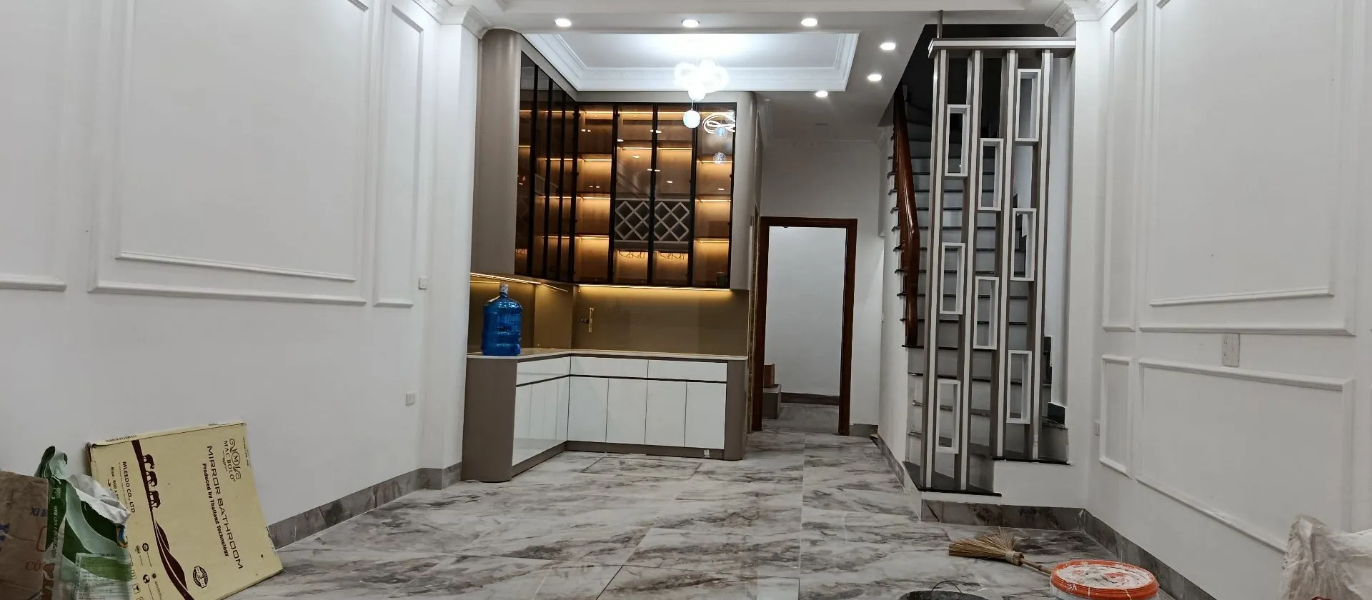 bán nhà Văn Cao - 6 tầng - thang máy nhập - ô tô vào nhà - nội thất đẳng cấp... Bán nhà riêng tại Ba Đình, Hà Nội 01