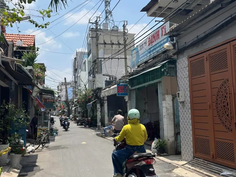 Nhà 6 Tầng Sang Trọng Gần Sân Bay Tân Sơn Nhất... Bán nhà riêng tại Thông Tây Hội, Hồ Chí Minh 01