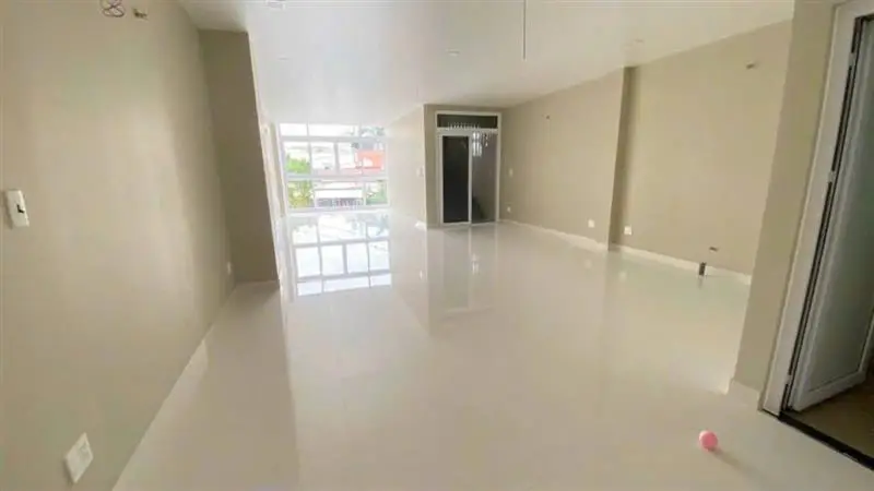Bán nhà mặt phố 3 tầng ngang hơn 6m tại Thảo Điền, Thủ Đức... Bán nhà mặt phố tại An Khánh, Hồ Chí Minh 01