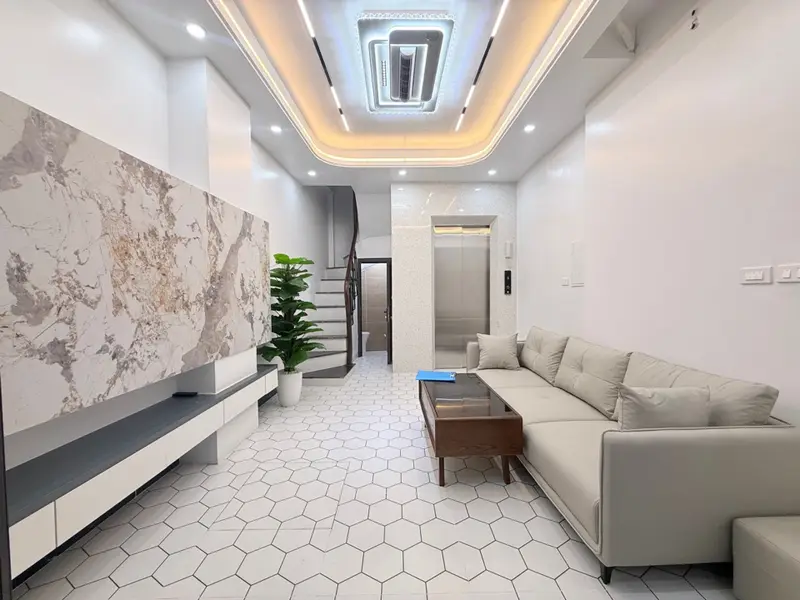 Cơ hội vàng sở hữu nhà 6 tầng thang máy tại Đống Đa, tiện nghi đầy đủ, giá tốt... Bán nhà riêng tại Ô Chợ Dừa, Hà Nội 01