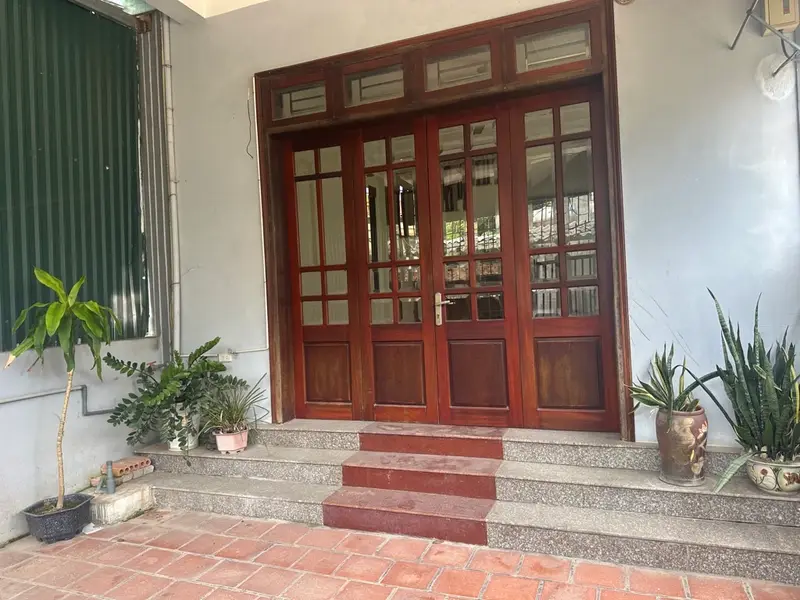 Nhà 3 tầng diện tích 100m2 mặt tiền 5m tại Đông Anh gần tiện ích giáo dục và chợ dân sinh... Bán owner_side tại Phúc Thịnh, Hà Nội 01
