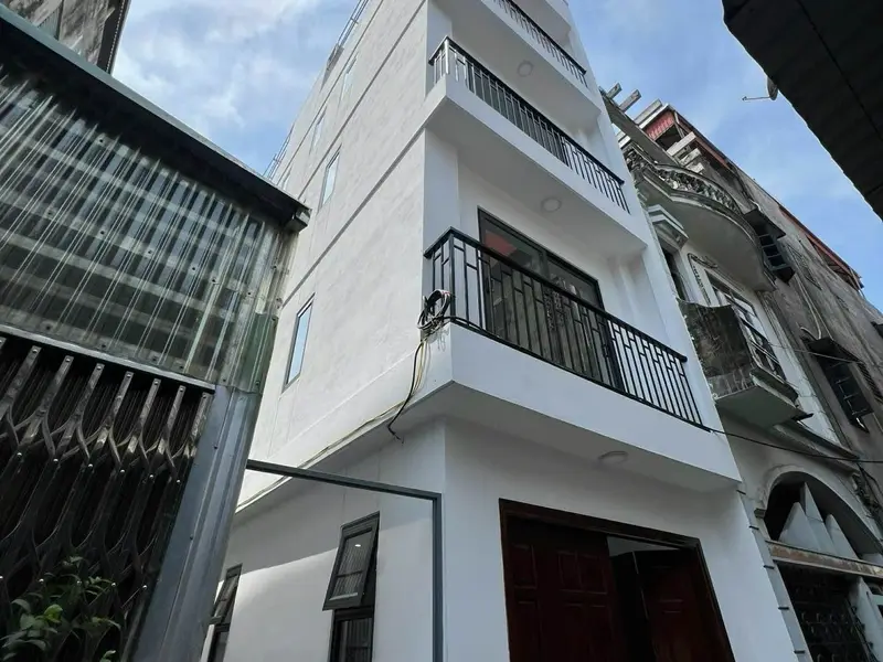 Nhà 5 Tầng 8 Phòng Ngủ - Dòng Tiền Ổn Định Tại Ô Cách Đáng Sở Hữu Ngay... Bán nhà riêng tại Việt Hưng, Hà Nội 01