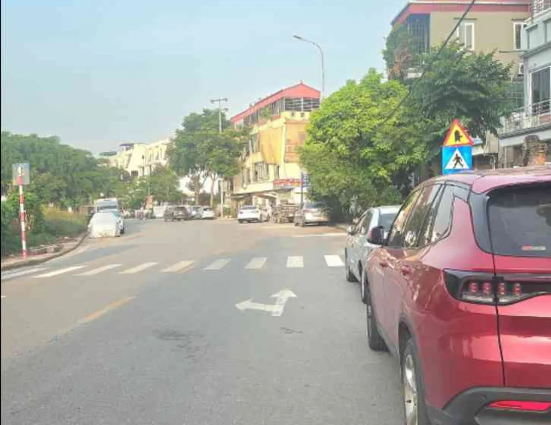 Bán nhà Việt Hưng, Long Biên, VF3 tận cửa, 42m, 6 tầng, full nội thất chỉ 9tỷ1 có TL.... Bán nhà riêng tại Việt Hưng, Hà Nội 01