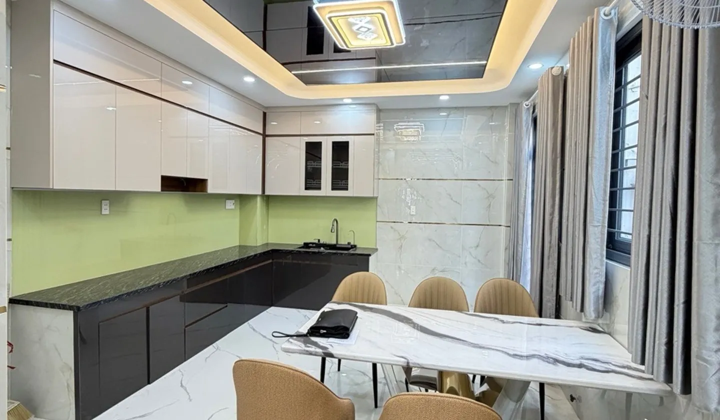 Nhà lô góc 5 tầng diện tích 61m2 giá 8.1 tỷ tại Gò Xoài... Bán nhà riêng tại Bình Hưng Hòa, Hồ Chí Minh 01